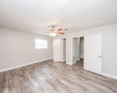 16418 Blackhawk Boulevard - Photo Thumbnail 13