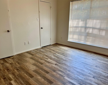 2626 Holly Hall Street - Photo Thumbnail 6