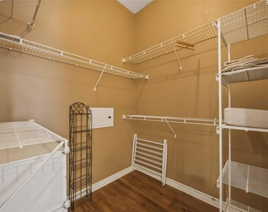 2400 Mccue Road - Photo Thumbnail 24