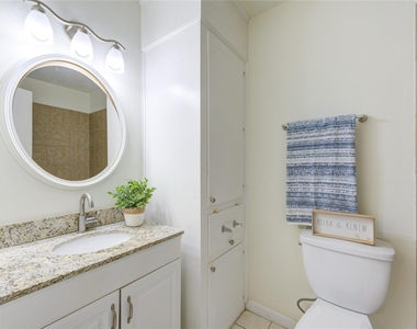950 Grand Junction Drive - Photo Thumbnail 15