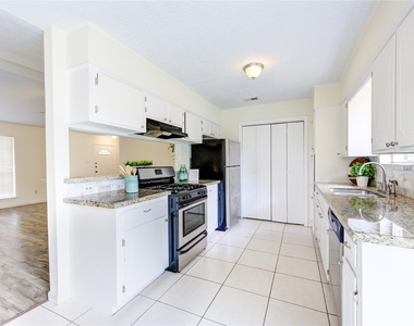 950 Grand Junction Drive - Photo Thumbnail 27