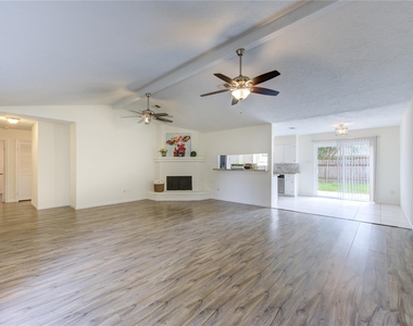 950 Grand Junction Drive - Photo Thumbnail 1
