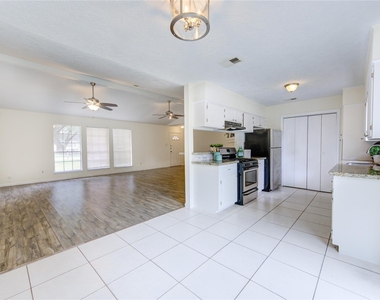 950 Grand Junction Drive - Photo Thumbnail 12