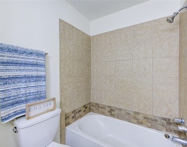 950 Grand Junction Drive - Photo Thumbnail 11