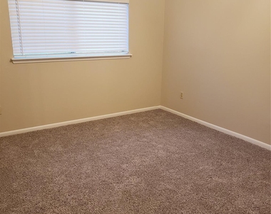 7707 Bluejay Twin Circle - Photo Thumbnail 13