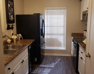 7707 Bluejay Twin Circle - Photo Thumbnail 10
