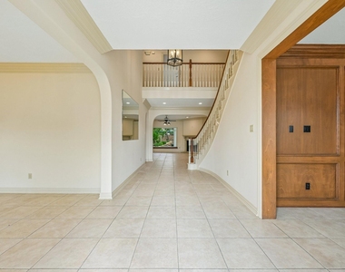 1611 Copperas Cove - Photo Thumbnail 5