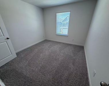 3539 Adelie Lane - Photo Thumbnail 19