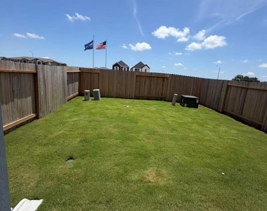 3539 Adelie Lane - Photo Thumbnail 24