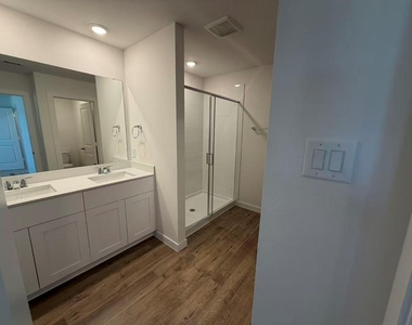 3539 Adelie Lane - Photo Thumbnail 12