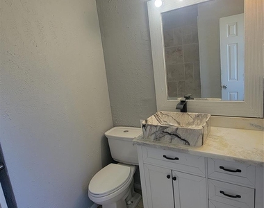 12018 Sandpiper Road - Photo Thumbnail 13