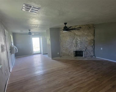 12018 Sandpiper Road - Photo Thumbnail 30