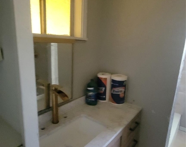 12018 Sandpiper Road - Photo Thumbnail 24