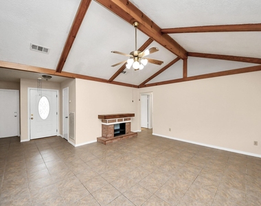 14007 Fleur De Lis Boulevard - Photo Thumbnail 20