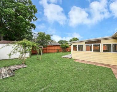 14007 Fleur De Lis Boulevard - Photo Thumbnail 10