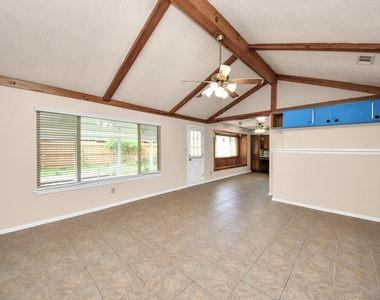 14007 Fleur De Lis Boulevard - Photo Thumbnail 22