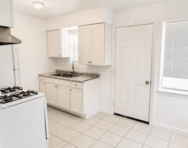 7818 Oak Knoll Lane Lane - Photo Thumbnail 9