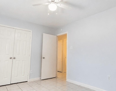 7818 Oak Knoll Lane Lane - Photo Thumbnail 11