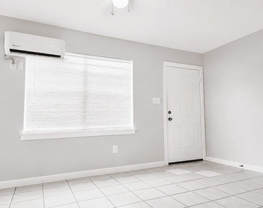 7818 Oak Knoll Lane Lane - Photo Thumbnail 10