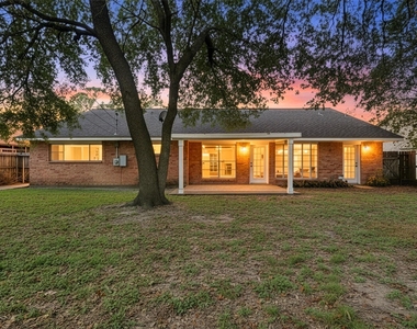 7015 Pella Drive - Photo Thumbnail 1