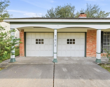 7015 Pella Drive - Photo Thumbnail 30