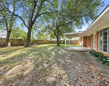 7015 Pella Drive - Photo Thumbnail 33