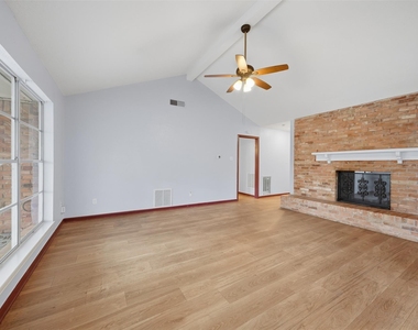 7015 Pella Drive - Photo Thumbnail 26