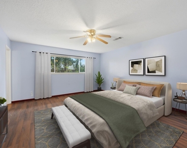 7015 Pella Drive - Photo Thumbnail 5