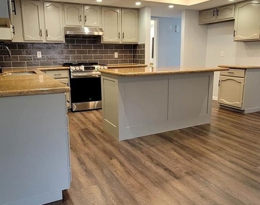 9614 Charter Ridge Drive - Photo Thumbnail 7