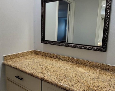 9614 Charter Ridge Drive - Photo Thumbnail 34