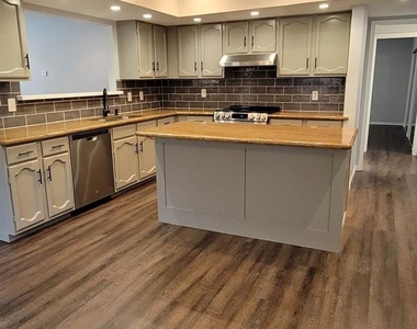 9614 Charter Ridge Drive - Photo Thumbnail 11