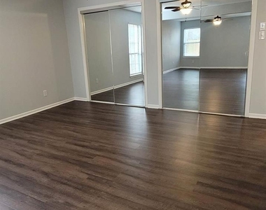 9614 Charter Ridge Drive - Photo Thumbnail 24