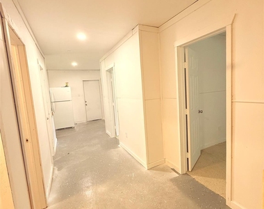 315 E Florida Avenue - Photo Thumbnail 13