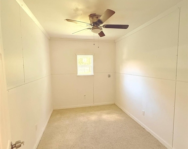 315 E Florida Avenue - Photo Thumbnail 11