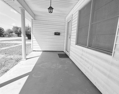 315 E Florida Avenue - Photo Thumbnail 8