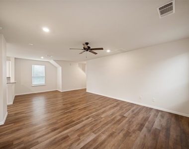 14551 Maple Field Drive - Photo Thumbnail 5