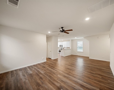 14551 Maple Field Drive - Photo Thumbnail 9