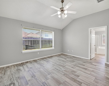 12015 Cottage Elm Court - Photo Thumbnail 21