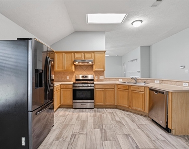 12015 Cottage Elm Court - Photo Thumbnail 8
