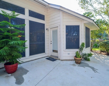 4606 Russett Lane - Photo Thumbnail 15