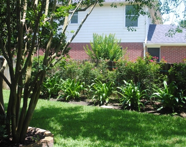 4606 Russett Lane - Photo Thumbnail 2