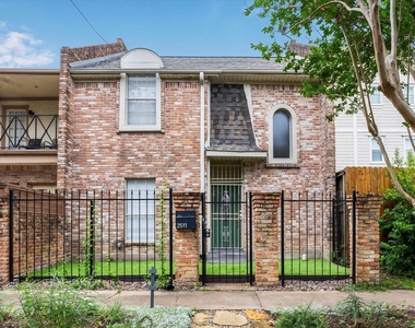 2511 Commonwealth Street - Photo Thumbnail 1