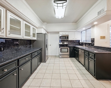 2511 Commonwealth Street - Photo Thumbnail 8