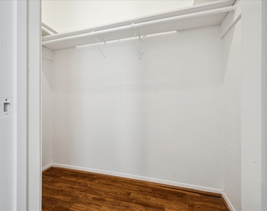 2511 Commonwealth Street - Photo Thumbnail 24