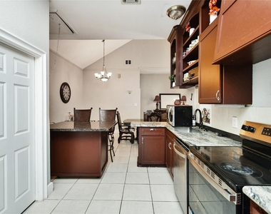 4819 Sherri Lane - Photo Thumbnail 3