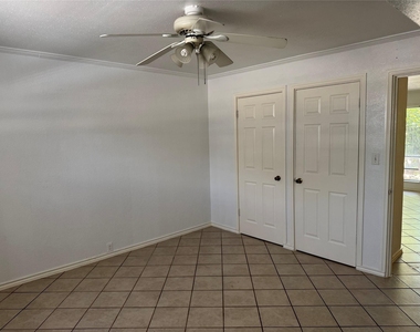 820 W Alabama - Photo Thumbnail 5