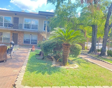 820 W Alabama - Photo Thumbnail 3