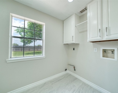 619 Green Belt Drive - Photo Thumbnail 13