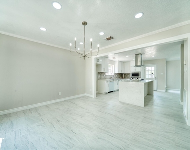619 Green Belt Drive - Photo Thumbnail 10