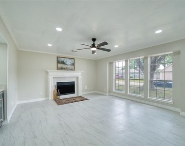 619 Green Belt Drive - Photo Thumbnail 7